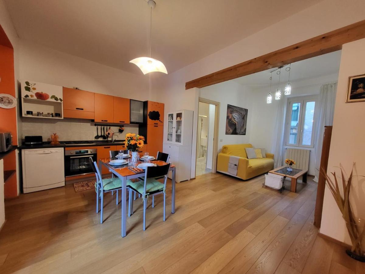 Appartamento Orange Lago แวร์บาเนีย ภายนอก รูปภาพ