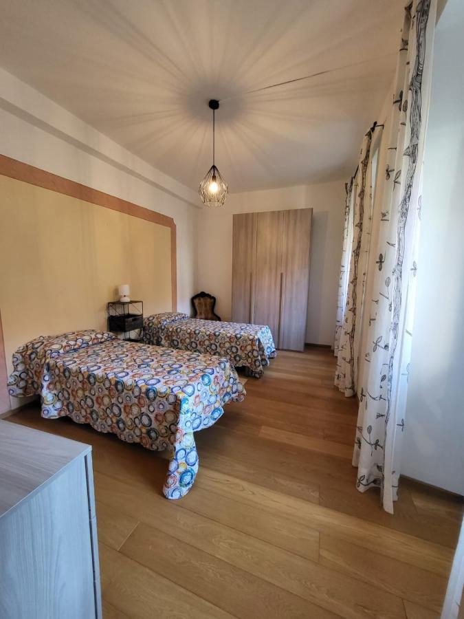 Appartamento Orange Lago แวร์บาเนีย ภายนอก รูปภาพ
